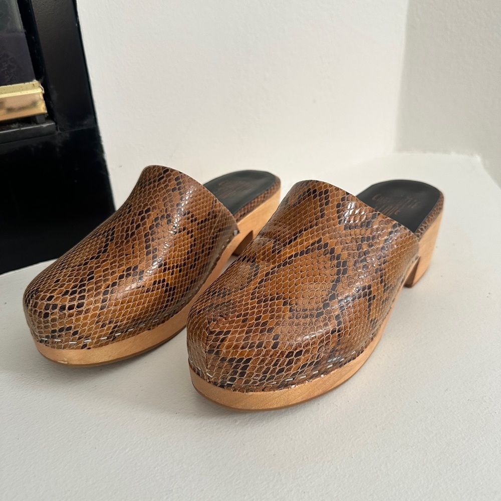 Snake-Print Leather Clogs by Charlotte Stone - Picture 7 of 9